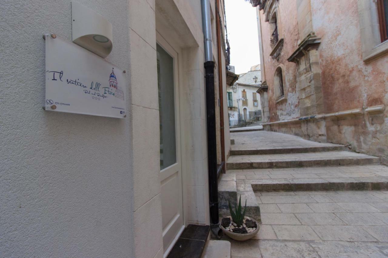 Il Sentiero Dell'Itria - Camere Con Vista Ragusa Exterior photo
